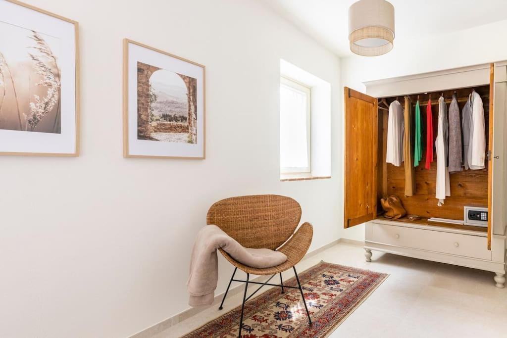 Verdeolivo 1876 - Apartments & Pool Mezzane di Sotto Bagian luar foto
