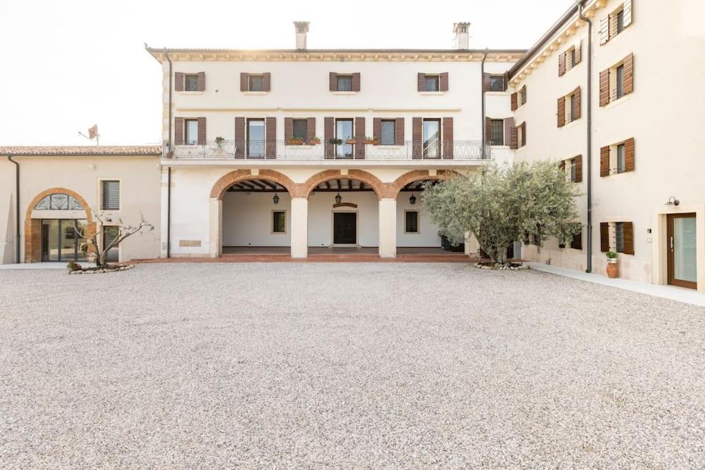 Verdeolivo 1876 - Apartments & Pool Mezzane di Sotto Bagian luar foto