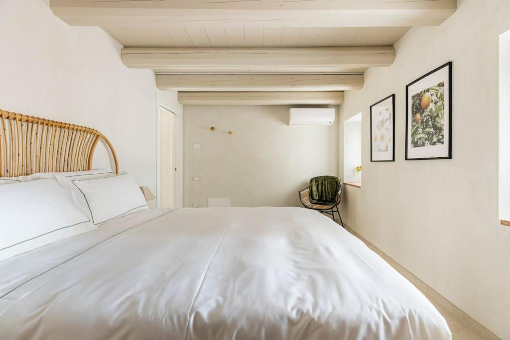 Verdeolivo 1876 - Apartments & Pool Mezzane di Sotto Bagian luar foto