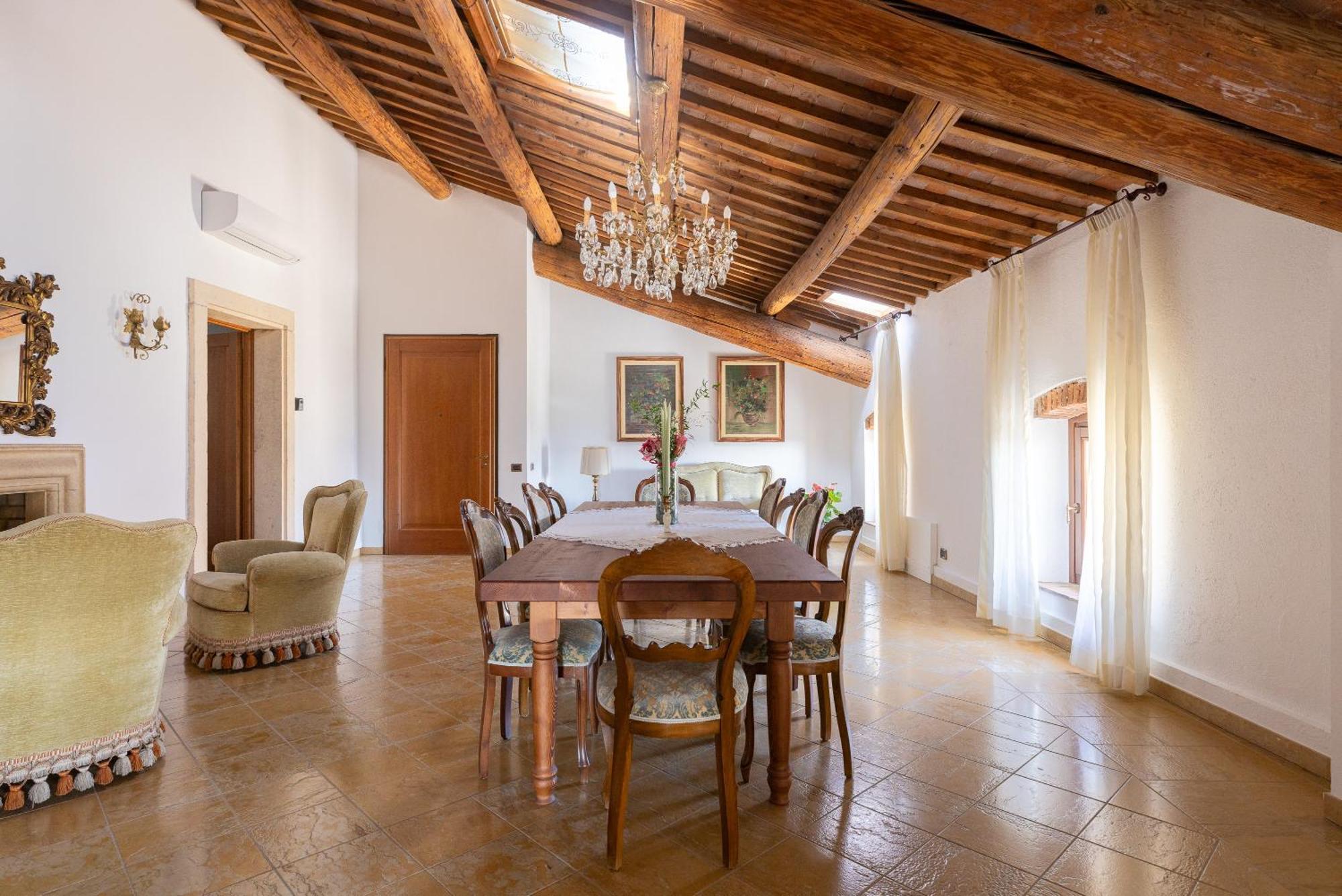 Verdeolivo 1876 - Apartments & Pool Mezzane di Sotto Bagian luar foto