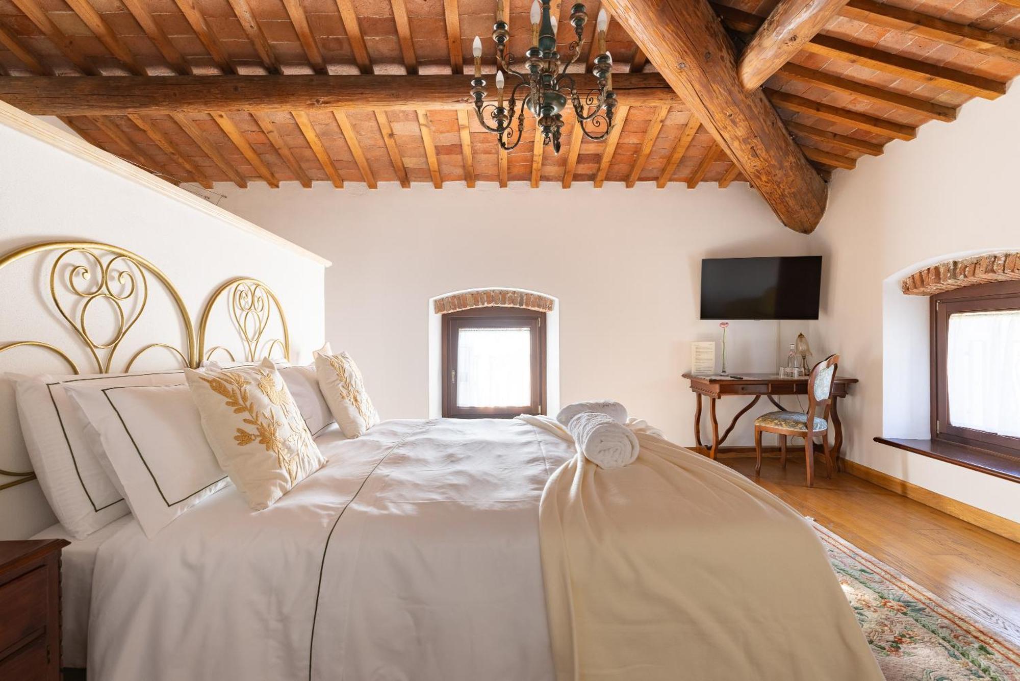 Verdeolivo 1876 - Apartments & Pool Mezzane di Sotto Bagian luar foto
